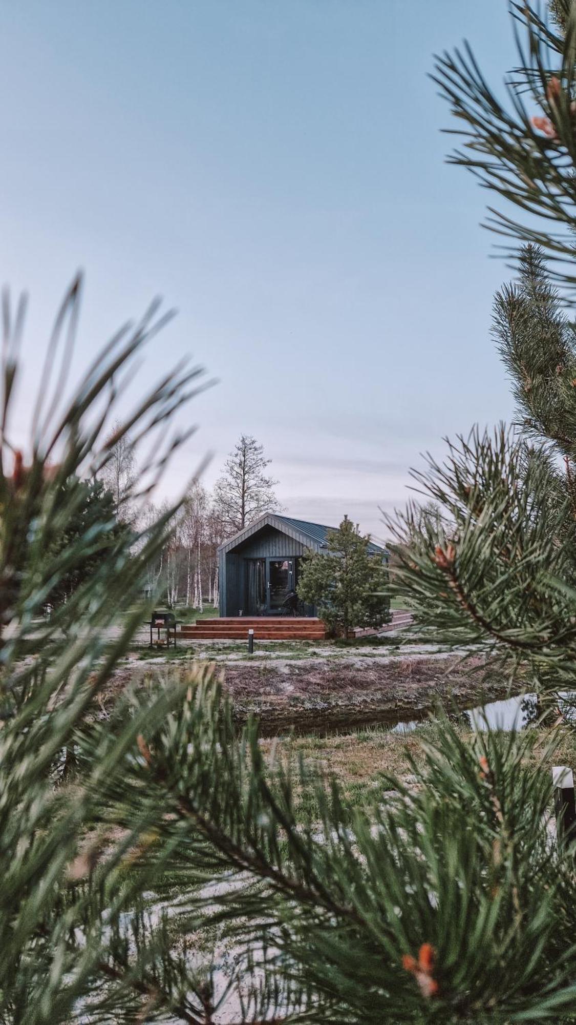 Atputas Komplekss Pazust Priedes - Sunset House Бернати Экстерьер фото